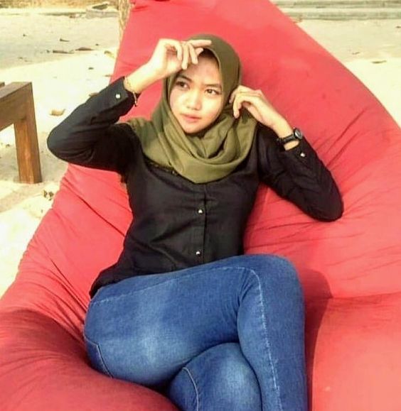 hot sexy arab muslim hijab girl asian